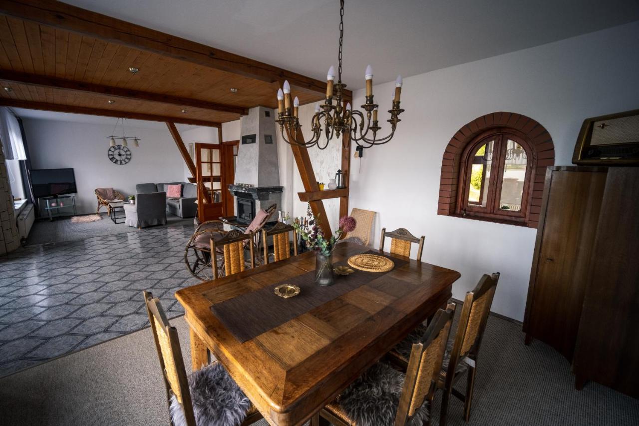 Dom Na Wzgorzu Z Widokiem Na Jezioro Z Balia I Sauna Lipnica  Exteriör bild